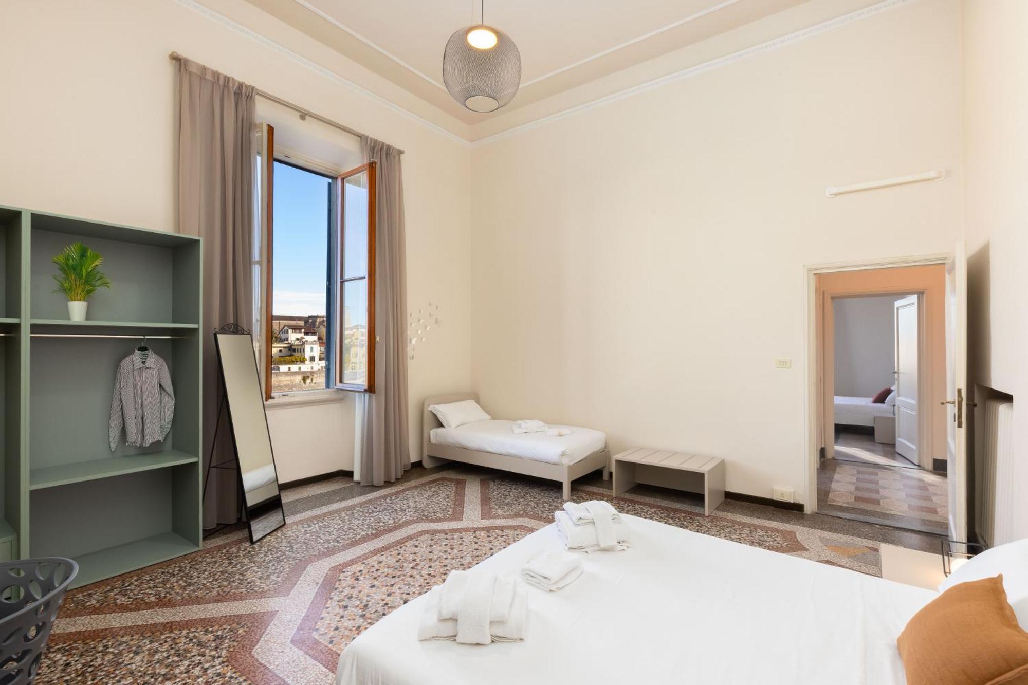 Panoramic 5 Min Ponte Vecchio And Center Apartment Florence
